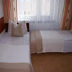 Natural 3*